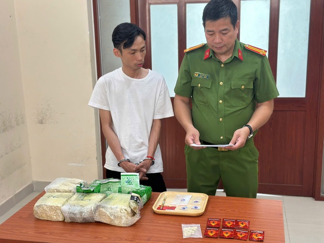 TP.HCM: Triệt ph&aacute; đường d&acirc;y vận chuyển ma t&uacute;y từ bi&ecirc;n giới Campuchia về ti&ecirc;u thụ- Ảnh 3.