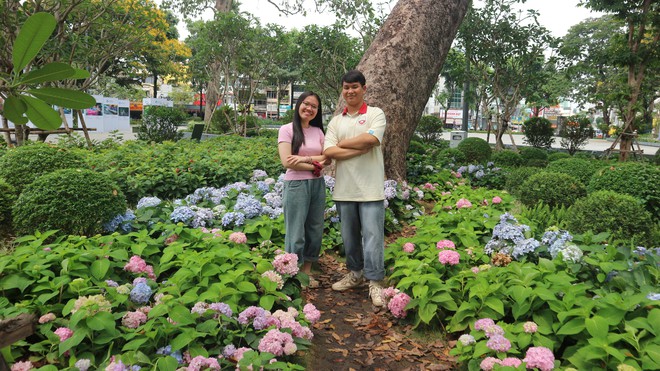 Vườn cẩm t&uacute; cầu 'view triệu đ&ocirc;' bất ngờ g&acirc;y sốt giữa trung t&acirc;m TP.HCM - Ảnh 1.