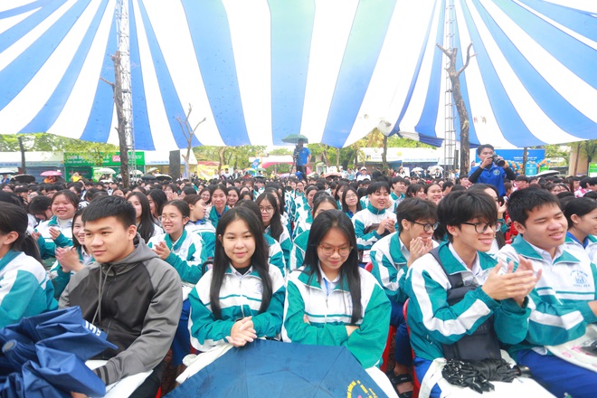 Bộ GD-ĐT lưu ý điểm mới của kỳ thi tốt nghiệp THPT 2026 - Ảnh 12.