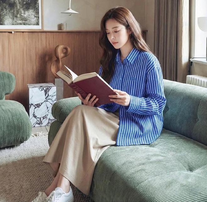 Mặc sơ mi suốt tuần vẫn đẹp nhờ công thức phối đồ thanh lịch- Ảnh 8.