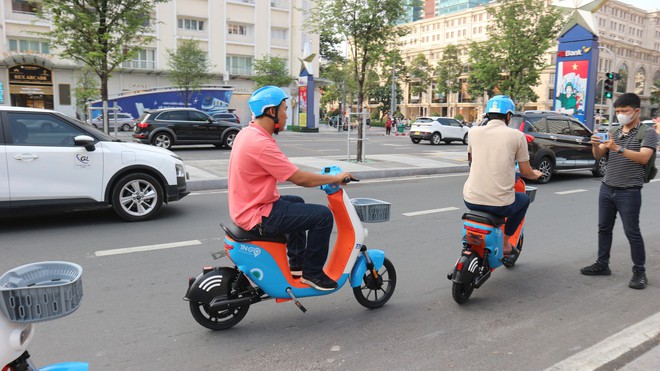 Xe đạp điện c&ocirc;ng cộng giữa trung t&acirc;m TP.HCM c&oacute; g&igrave; m&agrave; người d&acirc;n rủ nhau đi thử? - Ảnh 4.