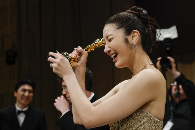  Từ thực tập sinh K - pop đến chiến thắng Oscar 2026 với ca khúc Golden - Ảnh 2.