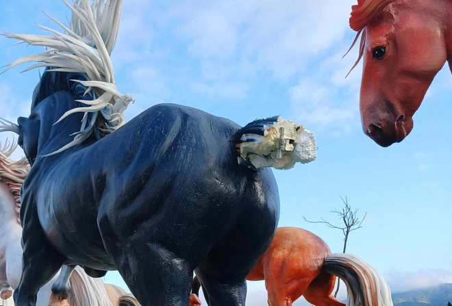 Số phận của linh vật ngựa bị ph&aacute; hoại tại Quảng Trị sẽ ra sao?- Ảnh 4.