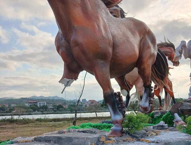 Số phận của linh vật ngựa bị ph&aacute; hoại tại Quảng Trị sẽ ra sao?- Ảnh 5.