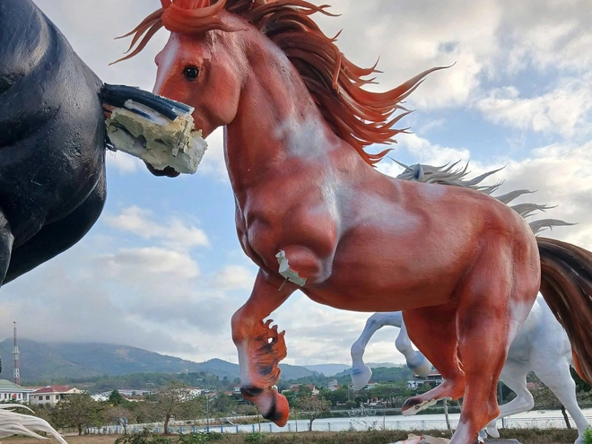 Số phận của linh vật ngựa bị ph&aacute; hoại tại Quảng Trị sẽ ra sao?- Ảnh 3.