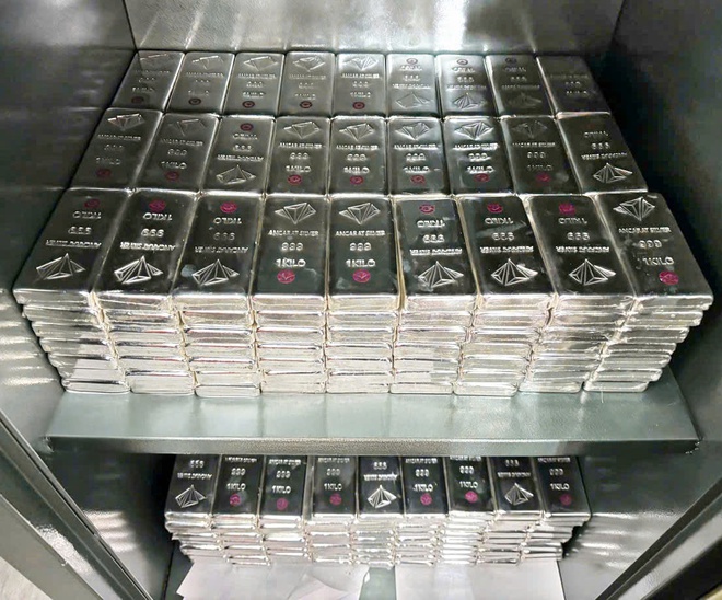 Giá vàng 183 triệu đồng / lượng , giá bạc giảm mạnh Sáng 18 . 3 - Ảnh 2.