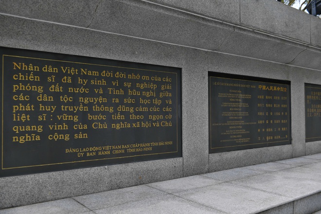 Bộ trưởng Quốc ph&ograve;ng Trung Quốc Đổng Qu&acirc;n đ&oacute;n đại tướng Phan Văn Giang tại bi&ecirc;n giới- Ảnh 15.