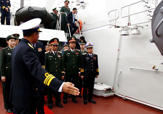 Hai t&agrave;u hộ vệ t&ecirc;n lửa của Việt Nam bắt đầu tuần tra c&ugrave;ng Hải qu&acirc;n Trung Quốc- Ảnh 3.