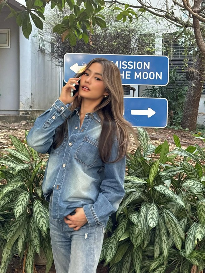 Làm mới phong cách mỗi ngày bằng những thiết kế denim cá tính- Ảnh 5.