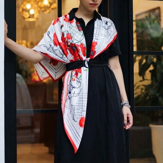 Thắt lưng, kính mát, khăn lụa - phối chuẩn để hóa fashionista mùa hè - Ảnh 9.