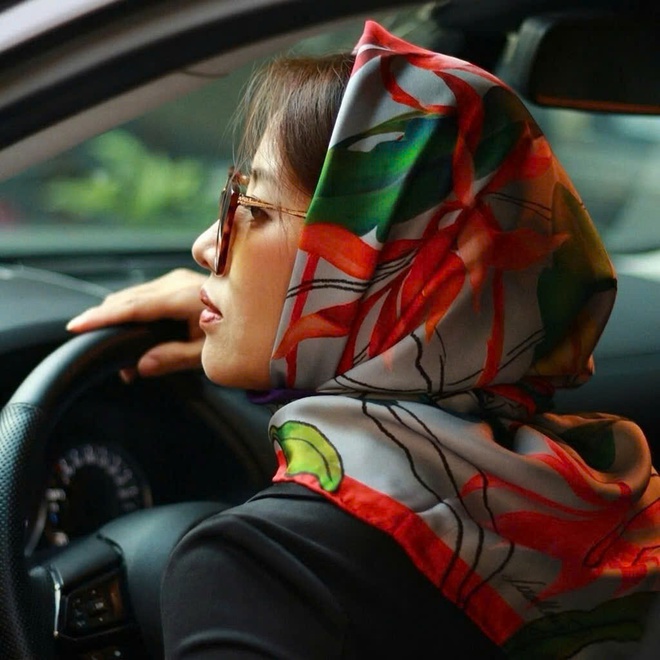 Thắt lưng, kính mát, khăn lụa - phối chuẩn để hóa fashionista mùa hè - Ảnh 5.