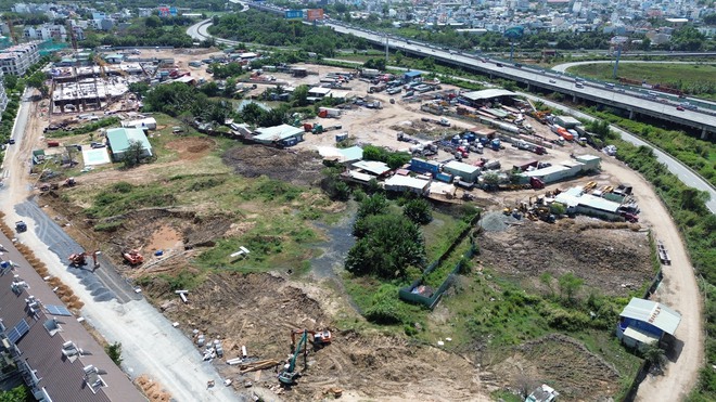 H&agrave;ng loạt b&atilde;i xe tự ph&aacute;t dọc đường V&otilde; Ch&iacute; C&ocirc;ng: Kiểm tra xong&hellip; vẫn hoạt động- Ảnh 11.