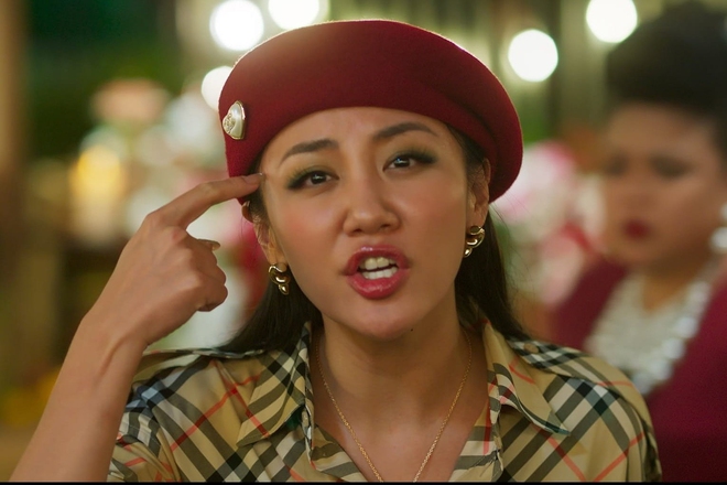 Ca sĩ Văn Mai Hương - 'tay ngang' g&acirc;y bất ngờ tr&ecirc;n m&agrave;n ảnh- Ảnh 4.