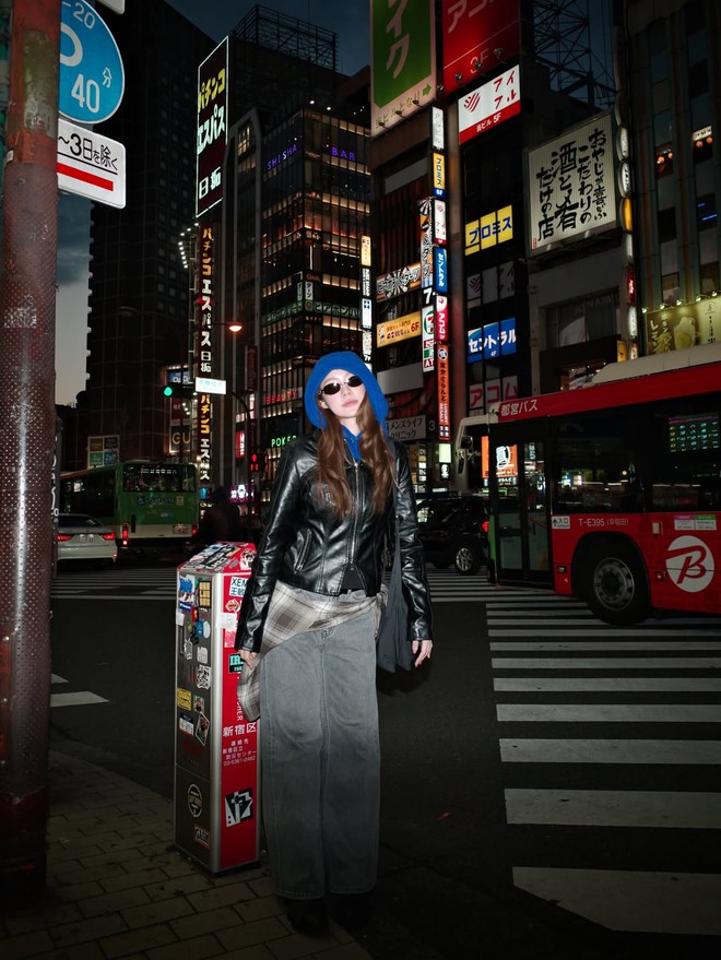 Thêm chất riêng cho phong cách xuống phố với áo khoác da  - Ảnh 2.