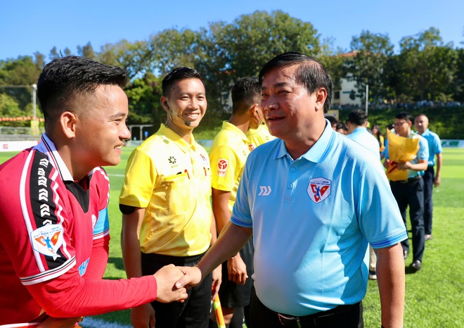 Chức v&ocirc; địch ngọt ng&agrave;o của đội Trường ĐH Thủy lợi, lễ bế mạc đầy cảm x&uacute;c!- Ảnh 5.