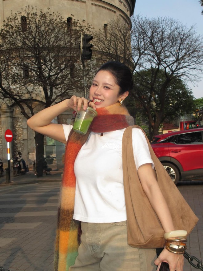 Trang phục dạo phố cá tính không thể thiếu áo baby tee  - Ảnh 5.