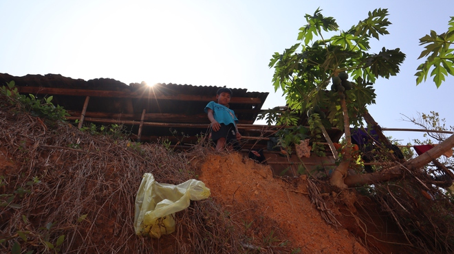 Đồng Nai: Th&ecirc;m tuyến đường thi c&ocirc;ng khiến nh&agrave; d&acirc;n ch&ecirc;nh v&ecirc;nh b&ecirc;n m&eacute;p vực s&acirc;u   - Ảnh 3.