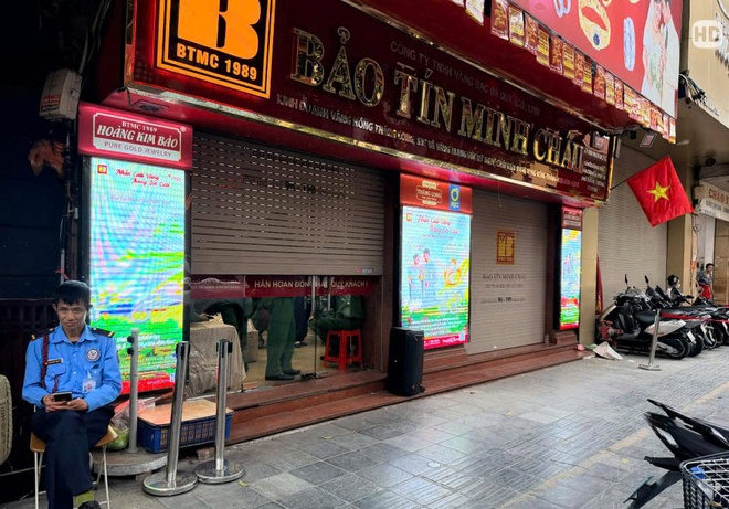 3 cửa h&agrave;ng của Bảo T&iacute;n Minh Ch&acirc;u ở H&agrave; Nội đồng loạt đ&oacute;ng cửa- Ảnh 3.