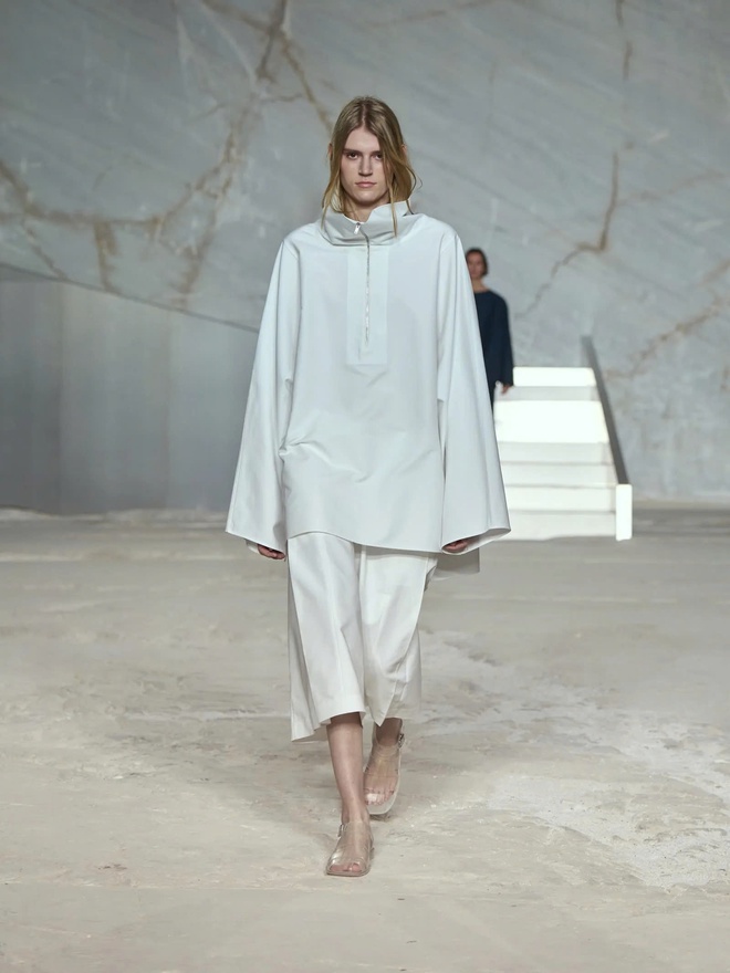 Quần culottes dễ mặc khó lỗi, 'hack' dáng dẫn đầu xu hướng 2026- Ảnh 3. Quần culottes dễ mặc khó lỗi, 'hack' dáng dẫn đầu xu hướng 2026- Ảnh 3.