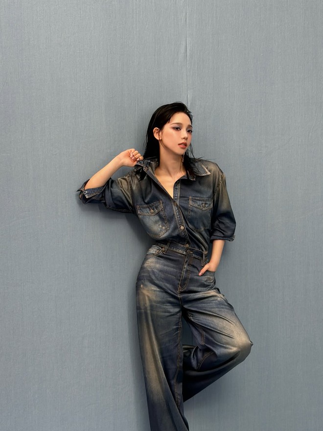 Phối đồ mùa hè thật năng động cùng áo sơ mi denim  - Ảnh 7.