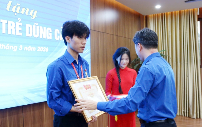 - Ảnh 3. - Ảnh 3.