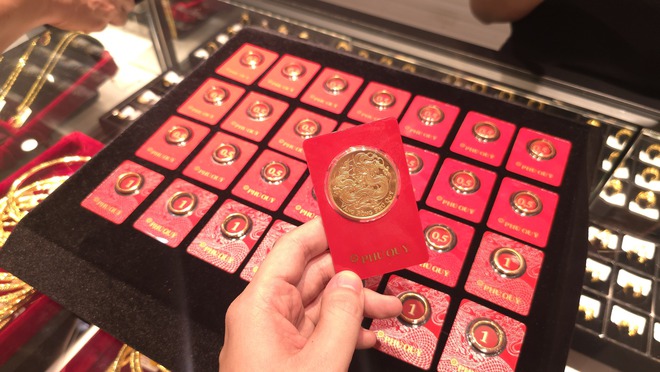 Gi&aacute; v&agrave;ng Bảo T&iacute;n Minh Ch&acirc;u neo cao nhất thị trường trước giờ mở cửa trở lại  - Ảnh 1.