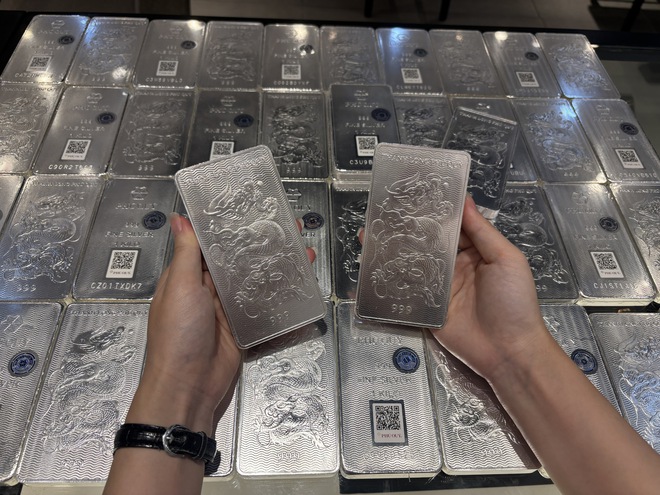 Gi&aacute; v&agrave;ng Bảo T&iacute;n Minh Ch&acirc;u neo cao nhất thị trường trước giờ mở cửa trở lại  - Ảnh 2.