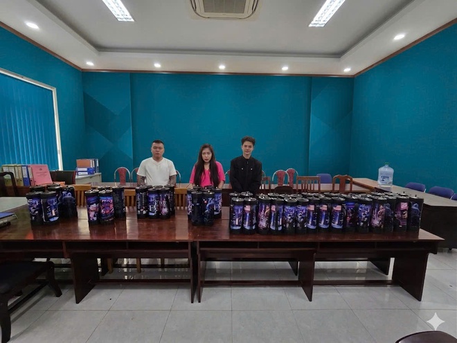 C&ocirc;ng an TP.HCM triệt ph&aacute; đường d&acirc;y 'kh&iacute; cười' tiền tỉ, bắt 3 bị can - Ảnh 2.