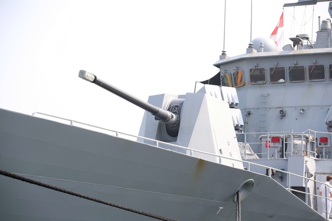 T&agrave;u HMAS Toowoomba của Hải qu&acirc;n &Uacute;c thăm Đ&agrave; Nẵng v&agrave; ph&aacute;t triển quan hệ quốc ph&ograve;ng - Ảnh 2.