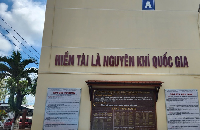 Ng&ocirc;i trường ở miền T&acirc;y c&oacute; truyền thống thi đậu Y dược, B&aacute;ch khoa, Sư phạm - Ảnh 4.