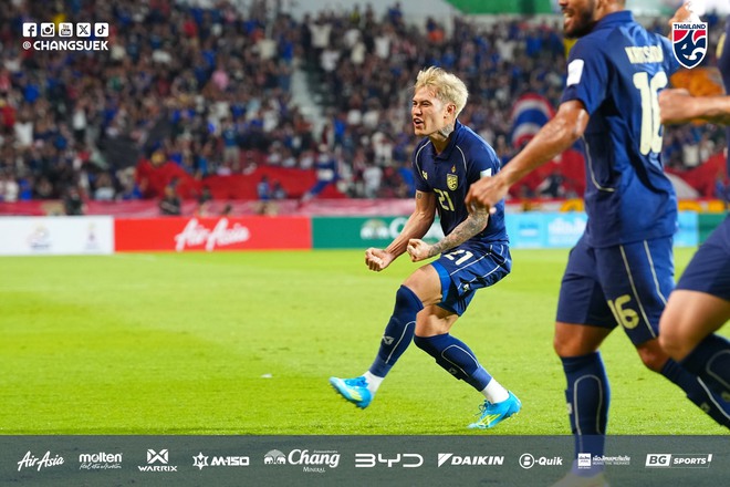 Đội tuyển Thái Lan thắng Turkmenistan phút 89, lách khe cửa hẹp giành vé Asian Cup 2027, Philippines bị loại- Ảnh 3. Đội tuyển Thái Lan thắng Turkmenistan phút 89, lách khe cửa hẹp giành vé Asian Cup 2027, Philippines bị loại- Ảnh 3.