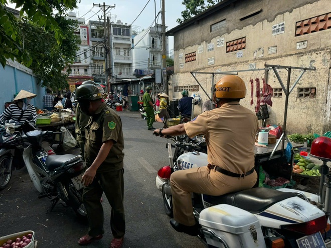 - Ảnh 3. - Ảnh 3.