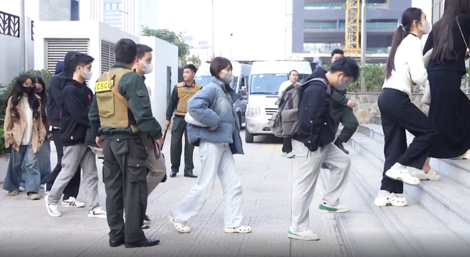 Vụ &lsquo;X&ocirc;i Lạc TV&rsquo;: Bắt b&igrave;nh luận vi&ecirc;n &lsquo;Batman&rsquo;&rsquo;, &lsquo;Người Rơm&rsquo;&hellip; v&agrave; thu 300 tỉ đồng - Ảnh 6.