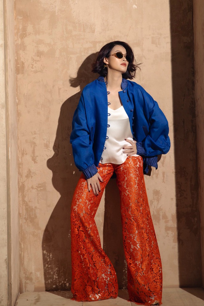 Bomber lụa đa sắc - làn gió mới thu hút tín đồ mùa thời trang xuân hè- Ảnh 3.