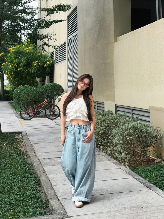 Quần jeans ống rộng mang đến vẻ ngoài tự tin và năng động cho nàng- Ảnh 4.