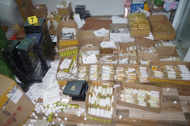 Công an tỉnh Đồng Nai tìm bị hại vụ nước hoa giả làm bằng máy đánh trứng- Ảnh 2.