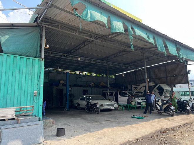 H&agrave;ng loạt vi phạm tại c&aacute;c b&atilde;i xe tr&aacute;i ph&eacute;p, phường C&aacute;t L&aacute;i ra qu&acirc;n xử l&yacute; - Ảnh 2.