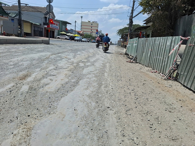 C&ocirc;ng tr&igrave;nh n&acirc;ng cấp đường ngổn ngang qu&aacute; l&acirc;u- Ảnh 2.