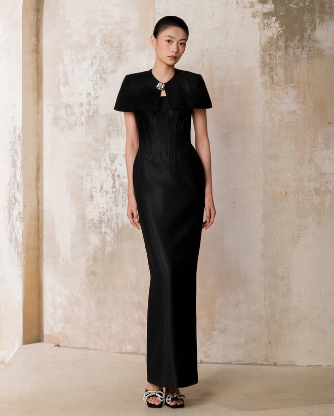 Đầm đen tối giản, lựa chọn 'chân ái' cho những ngày lười - Ảnh 7.