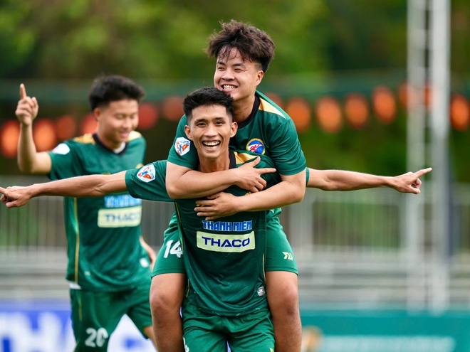 Cầu thủ ghi si&ecirc;u phẩm gi&uacute;p đại diện Đ&agrave; Nẵng thắng lợi: 'Rất bất ngờ v&igrave;...'- Ảnh 2.