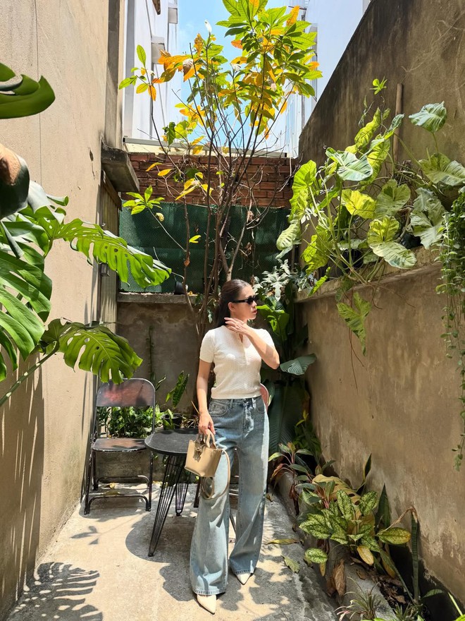 Làm mới tủ đồ mùa hè với quần jeans ống rộng trẻ trung - Ảnh 6.