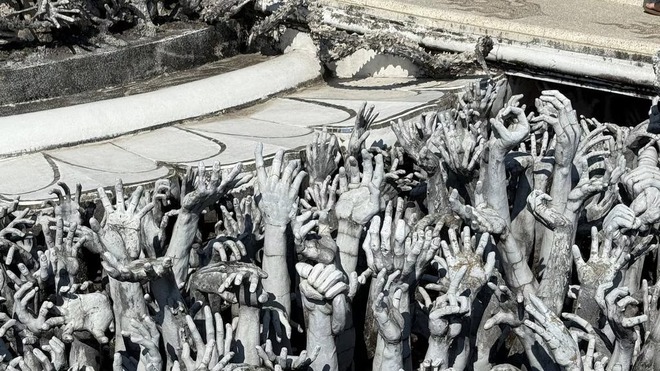 Ngôi đền được ví như 'Địa ngục trần gian' ở Thái Lan thu hút du khách- Ảnh 2. Ngôi đền được ví như 'Địa ngục trần gian' ở Thái Lan thu hút du khách- Ảnh 2.