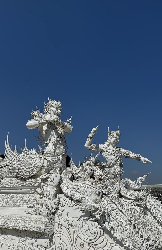 Ngôi đền được ví như 'Địa ngục trần gian' ở Thái Lan thu hút du khách- Ảnh 4. Ngôi đền được ví như 'Địa ngục trần gian' ở Thái Lan thu hút du khách- Ảnh 4.