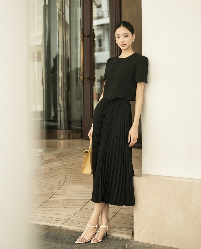 Dễ mặc, dễ đẹp khi diện trang phục đồng màu - Ảnh 9.