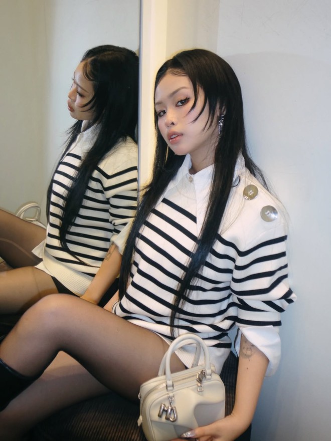 Nàng thêm tự tin khi diện áo kẻ sọc ngang trong ngày nắng - Ảnh 7.