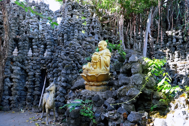 Khám phá chùa Từ Vân, kiệt tác từ san hô và vỏ ốc- Ảnh 20. Khám phá chùa Từ Vân, kiệt tác từ san hô và vỏ ốc- Ảnh 20.