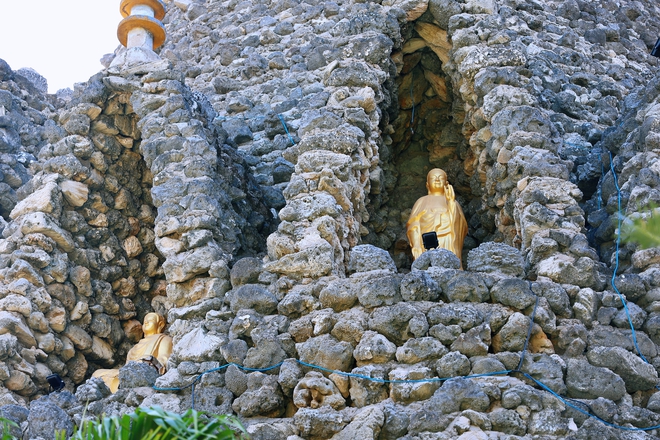 Khám phá chùa Từ Vân, kiệt tác từ san hô và vỏ ốc- Ảnh 5. Khám phá chùa Từ Vân, kiệt tác từ san hô và vỏ ốc- Ảnh 5.