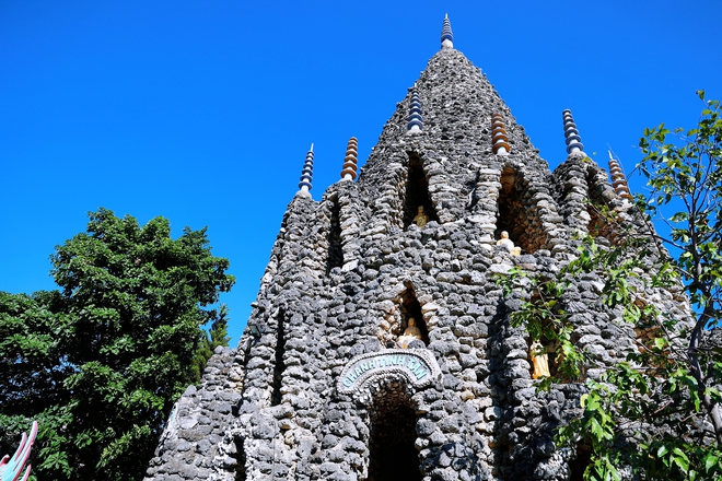 Khám phá chùa Từ Vân, kiệt tác từ san hô và vỏ ốc- Ảnh 8. Khám phá chùa Từ Vân, kiệt tác từ san hô và vỏ ốc- Ảnh 8.