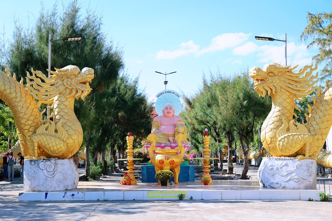 Khám phá chùa Từ Vân, kiệt tác từ san hô và vỏ ốc- Ảnh 21. Khám phá chùa Từ Vân, kiệt tác từ san hô và vỏ ốc- Ảnh 21.