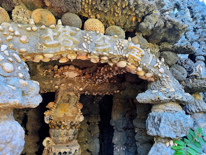 Khám phá chùa Từ Vân, kiệt tác từ san hô và vỏ ốc- Ảnh 13. Khám phá chùa Từ Vân, kiệt tác từ san hô và vỏ ốc- Ảnh 13.